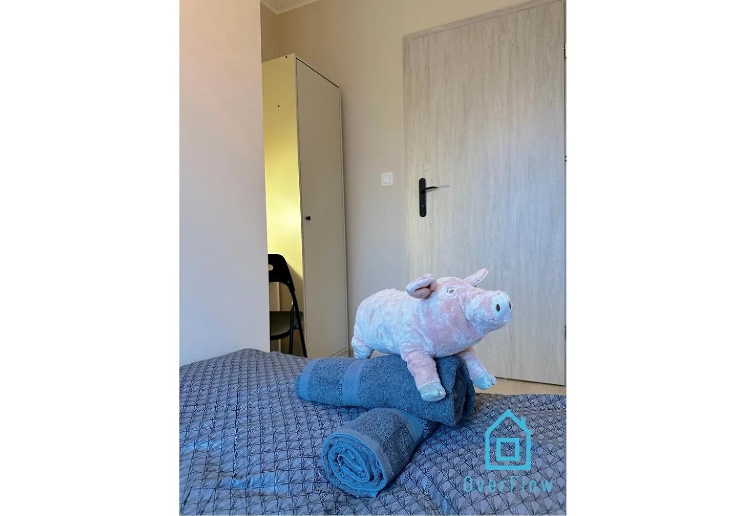 Piggy Room グダニスク ホームステイ